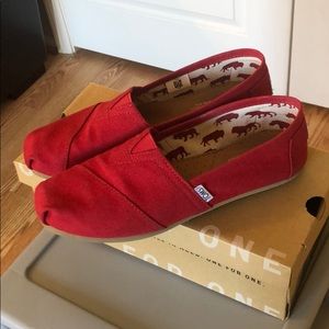 Tom’s Classic Red Canvas Shoes - Very Gently Used